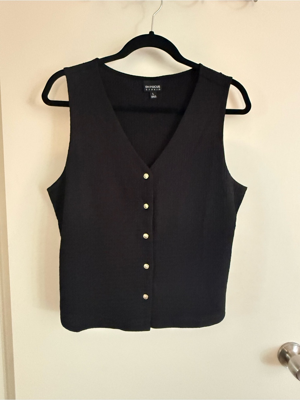 Black V-Neck Button Front Sleeveless Top